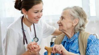 Es reconocida la especialidad de enfermería geriátrica en España