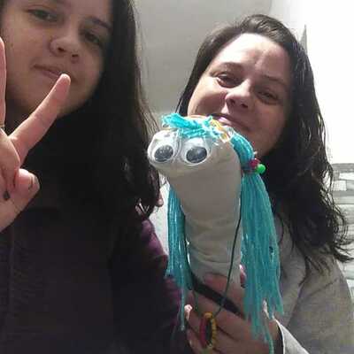 Timeline: Linea del Tiempo de Laura Reveles