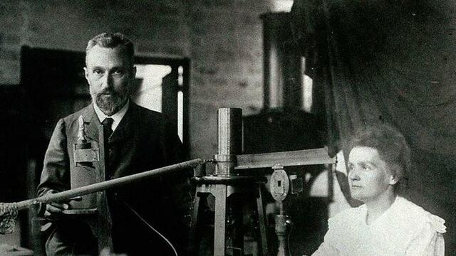 MARIE CURIE Y PIERRE CURIE