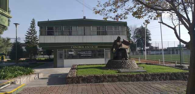 Presentación de Practicas de Laboratorio del Plantel Nezahualcóyotl de la Escuela Preparatoria de la UEAMex.