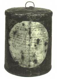 Se utiliza la hojalata y el latón