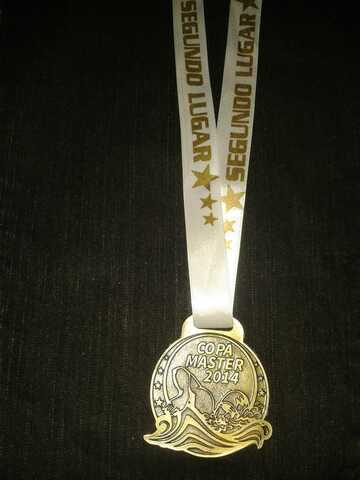 Su primer competencia de natación