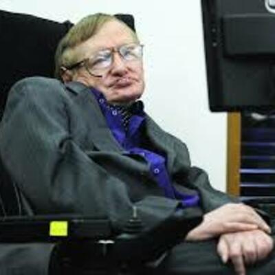 Timeline: Vida y obra de Stephen Hawking