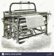 Edmund Cartwright inventa el telar mecánico.