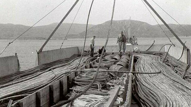 Primer cable trasatlántico de fibra óptica