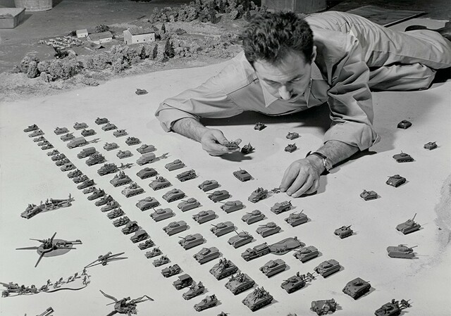 Bel Geddes Activities (1927-1932)