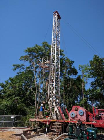 The laborers start making the well