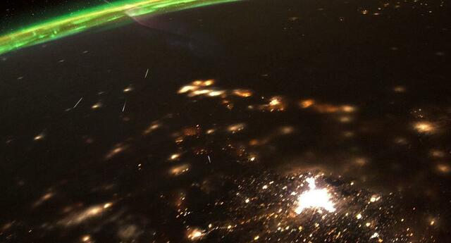 3.900 primera lluvia de meteoritos