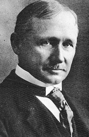 Nacimiento de F. Taylor