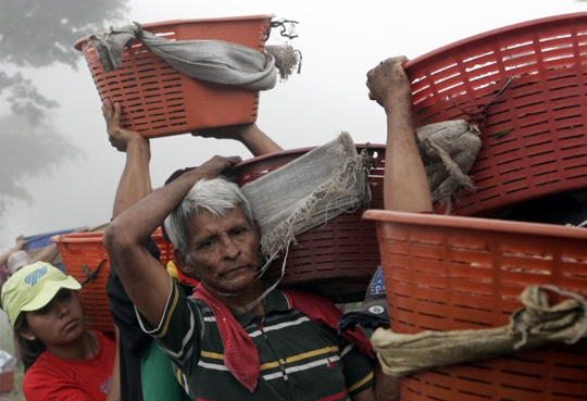 Explotación laboral de indocumentados sin derechos civiles