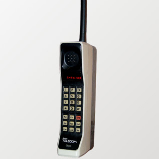 Primer Telefono movil