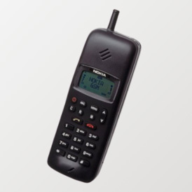 El primer teléfono GSM (2G)