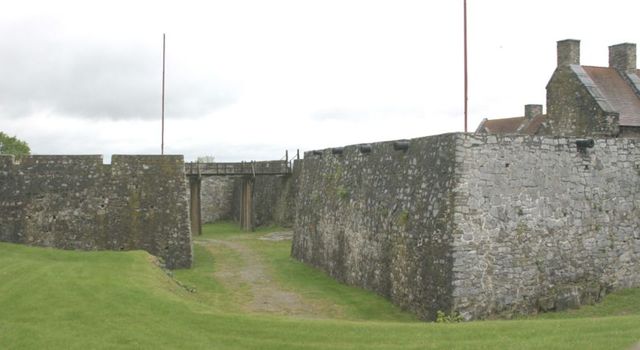 French take Fort Ticonderoga