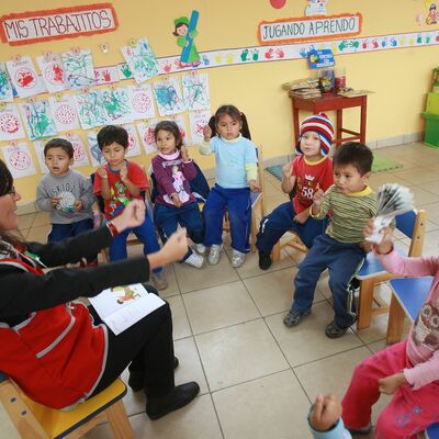 Timeline: Hitos más relevantes del concepto de educación inicial y de las formas de enseñanza (didáctica) en Colombia.