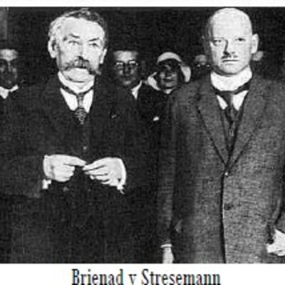 Timeline: Los problemas económicos, políticos y sociales