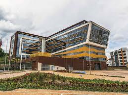 1914 Especializados a educación a distancia.