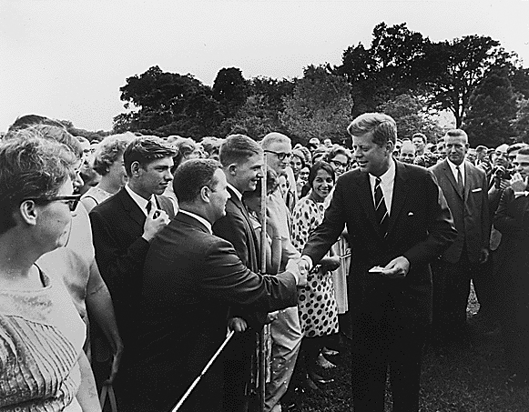 Temporary Peace Corps created