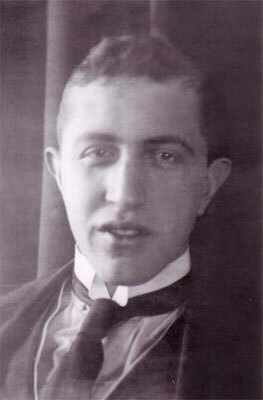 Fallece el padre de Pedro Salinas.