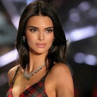 Timeline: Kendall Jener