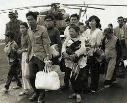 SAIGON CAE EN MANOS COMUNISTAS