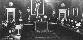 Plenos poderes de Mussolini