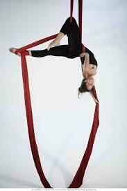 I start to do air dance