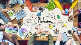 Timeline: Línea del Tiempo de la Mercadotecnia