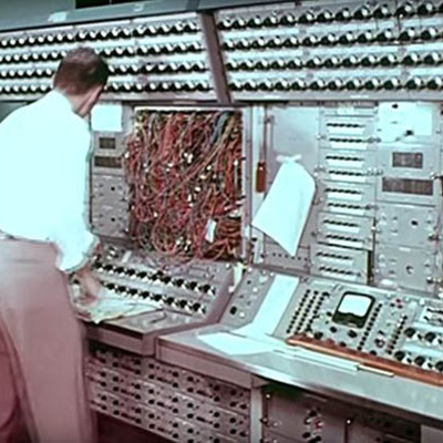 Timeline: Linea del Tiempo de las Computadoras