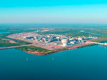 Adquirió una participación en la concesión del Bajo Zakum.