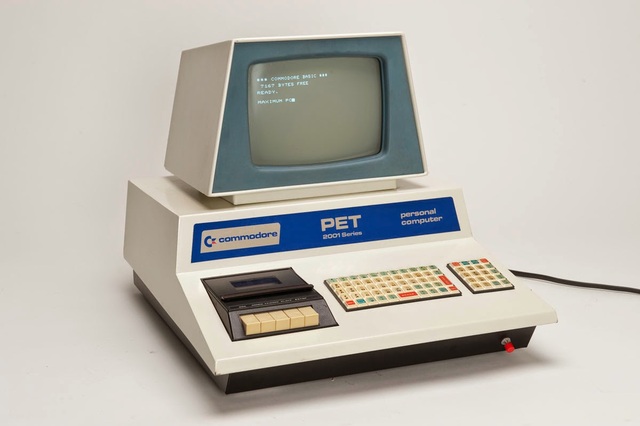 COMMODORE PET
