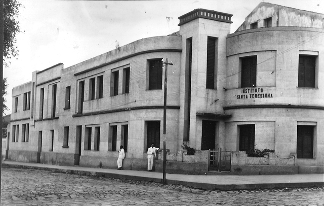 Em abril, é fundado o Instituto Santa Teresinha, na cidade de Campinas- SP, pelas irmãs da congregação de nossa Senhora do Calvário.