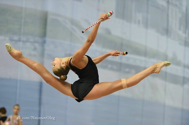 vaig fer el meu primer ball de gimnasia ritmica