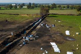 Rory Miller, de 59 años, y su hijo, Ryan Miller, de 30 años, murieron cuando explotó un gasoducto KM enterrado en el condado de Lee, Illinois Kinder Morgan