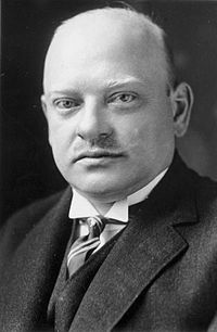 Gustav Stresemann Alemaniako Gobernura heltzen da