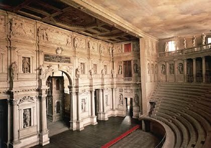 PRIMER TEATRO PERMANENTE