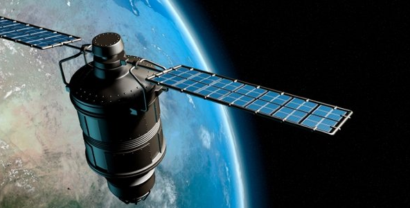 Primera emissió de TV satèl.lit