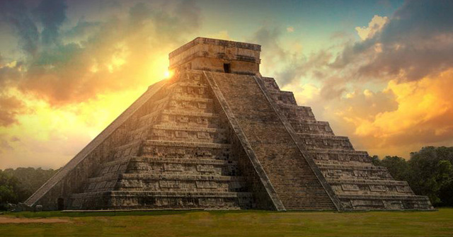 Surge imperio maya