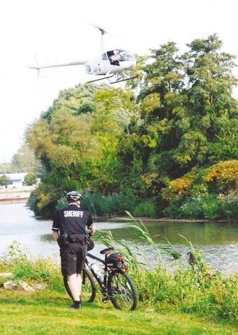 Sheriff's officers search Clinton River, find nothing