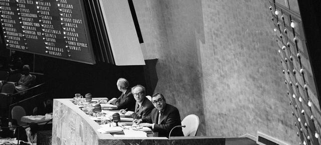 Resolución 1514 de las Naciones Unidas