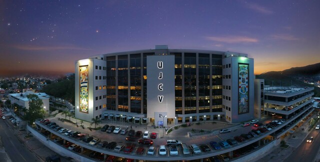 Universidad José Cecilio del Valle