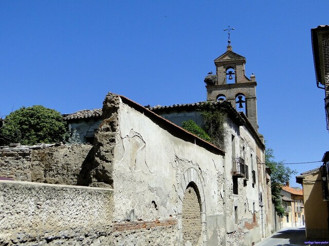 Se funda el Hospital de Mater Dei