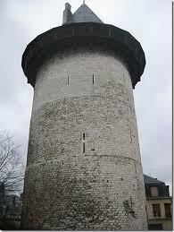 Jeanne d'Arc langes reetmise tõttu vangi