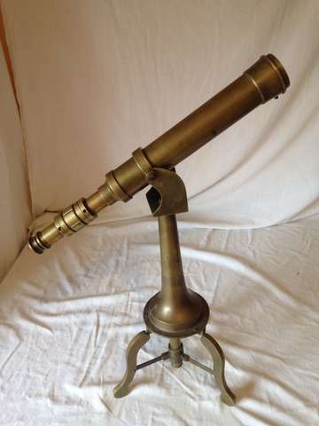 Siglo XVII invencion del telescopio.