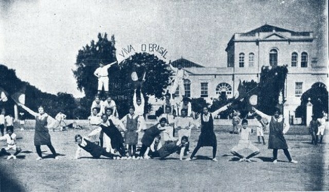 Criação de normas para seleção de "anormais"