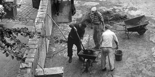 La construcción del muro de Berlín