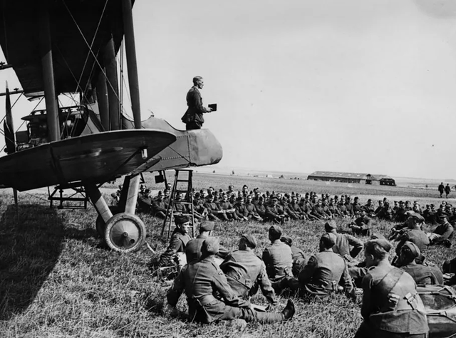 Alemania declara la guerra a Francia