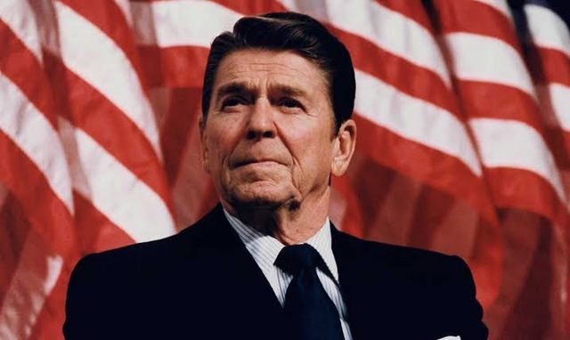 Ronald Reagan trata de recuperar el “orgullo”