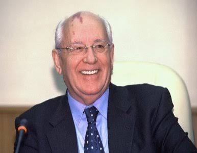Llegada de Gorbachov al poder en la URSS
