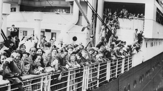 Jewish refugees