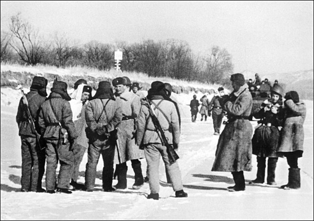 Primer choque militar en el río Ussuri entre la URSS y China Popular